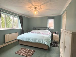 Photo 24- click for photo gallery